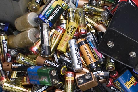比如比如钴酸锂电池回收√聚合物电池回收厂家√